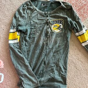 Green Bay Packers women’s top size M